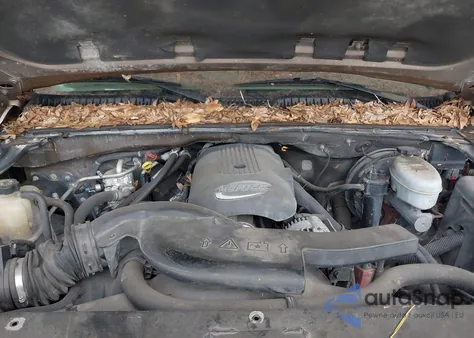 2003 Chevrolet Tahoe Ls из США, поврежденный, VIN 1GNEC13Z13R142376